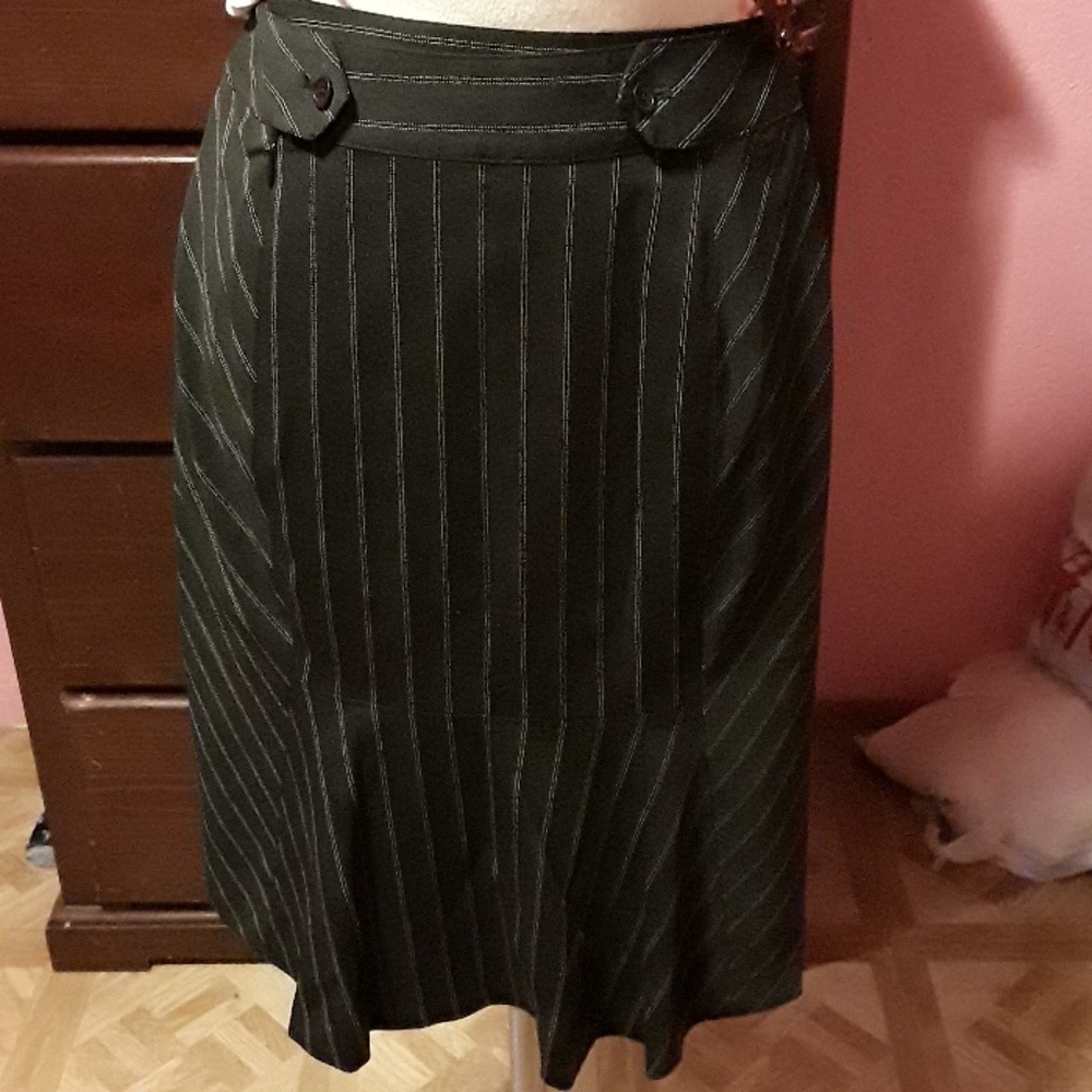 Express pencil skirt - Picture 2 of 3
